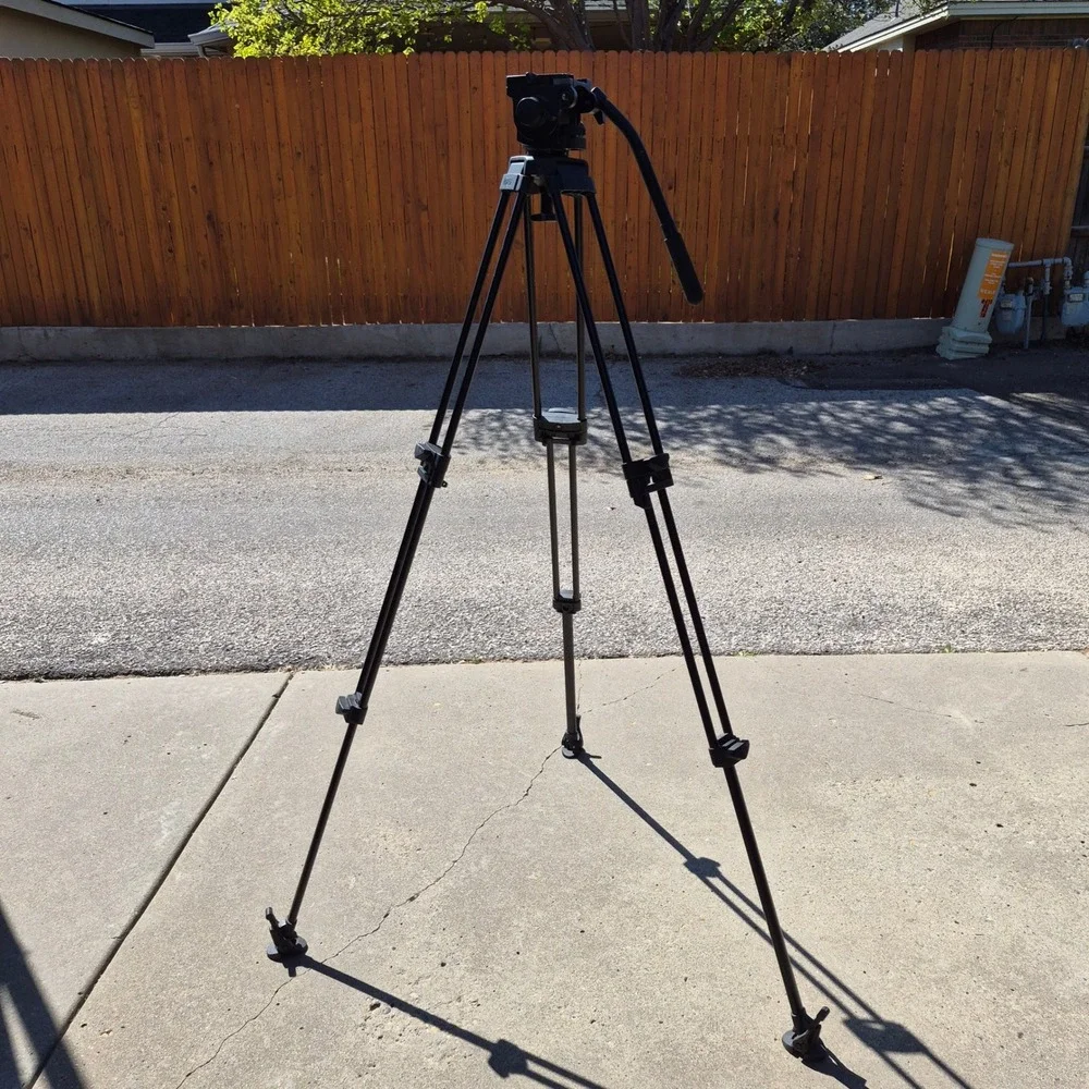 Vinten Protouch Pro 6 HDV Tripod Fluid Head‎ Black C1120058 MISSING SPREADER.